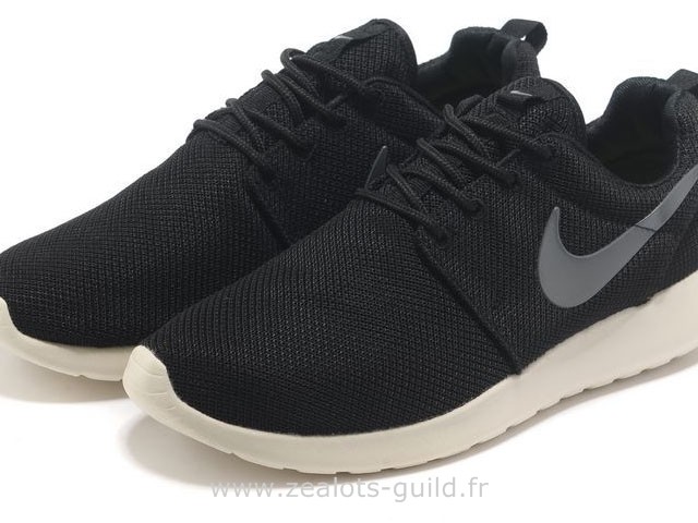 roshe run bleu marine femme
